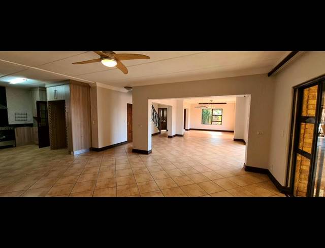 4 BEDROOM HOUSE FOR SALE IN NORTH RIDING